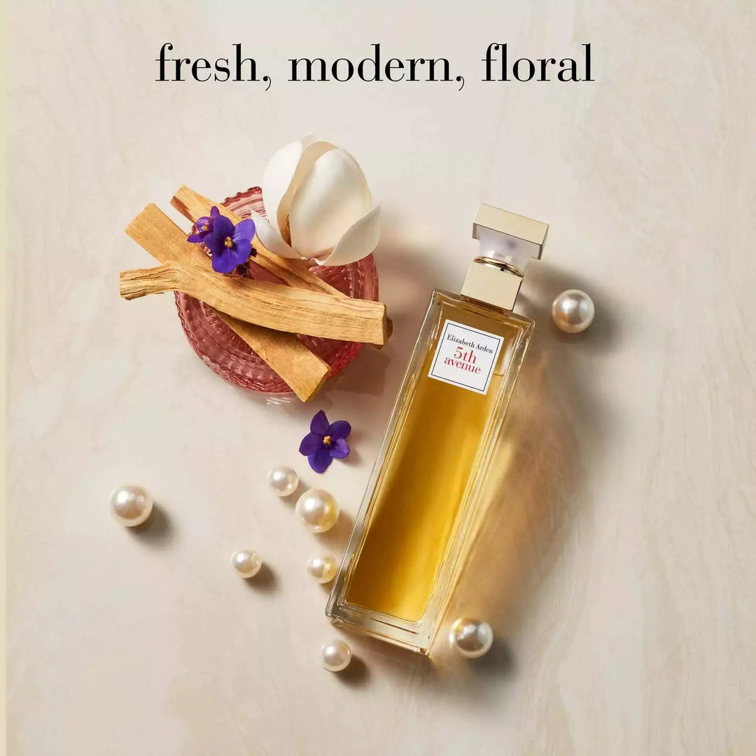 Elizabeth Arden 5th Avenue Eau de Parfum Set (Complimentary 10ml Travel Spray) Secondary image