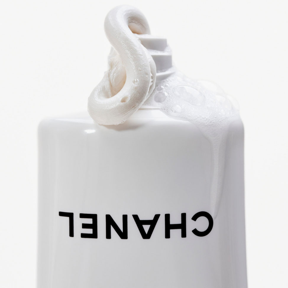 Chanel La Mousse Anti-Pollution Cleansing Cream-To-Foam Secondary image