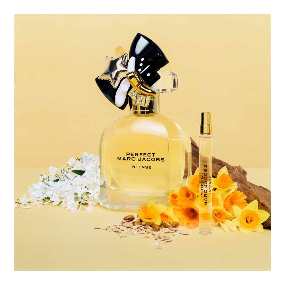 Marc Jacobs Perfect Eau De Parfum Intense Travel Spray 10ml Secondary image