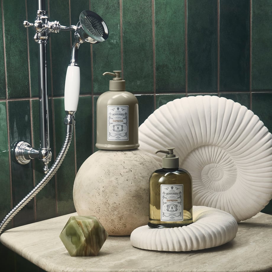 Penhaligon’s The Favourite Body and Hand Wash Secondary image